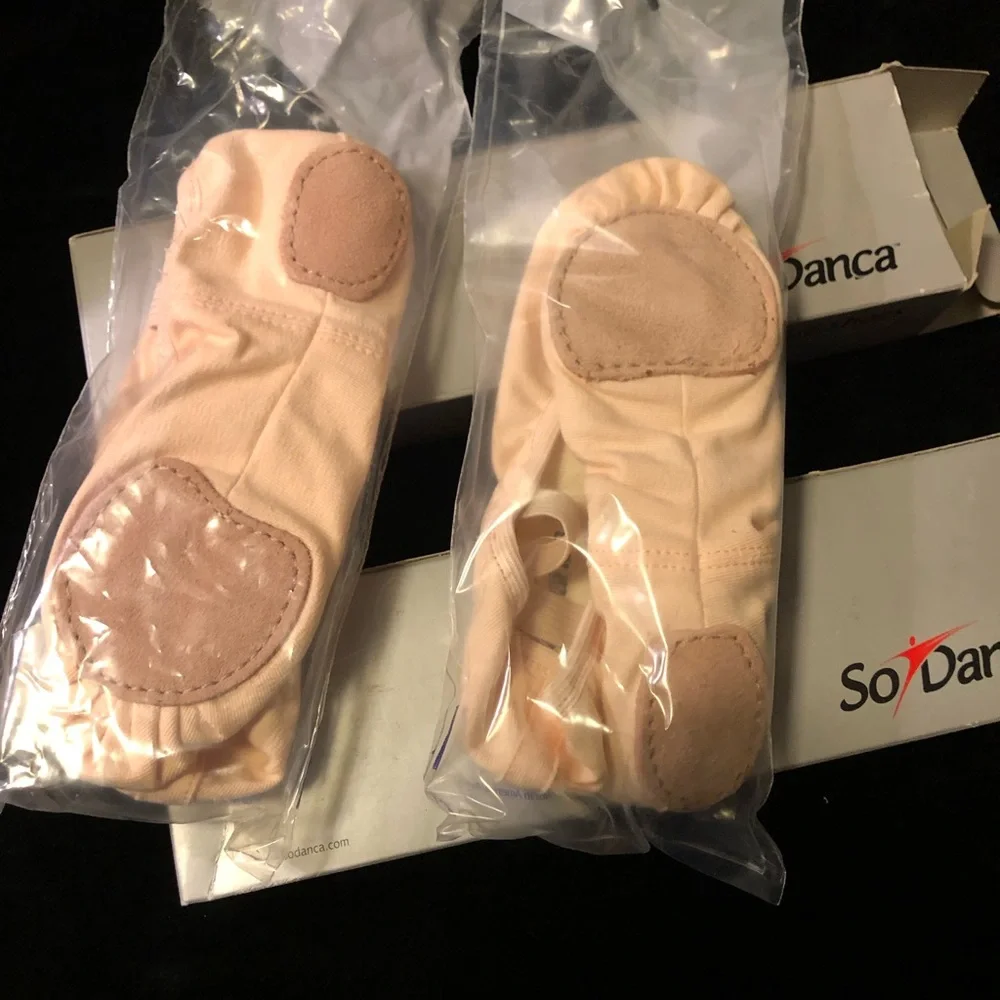 So Danca SD16 split sole ballet shoes child size 4 NEW (2)